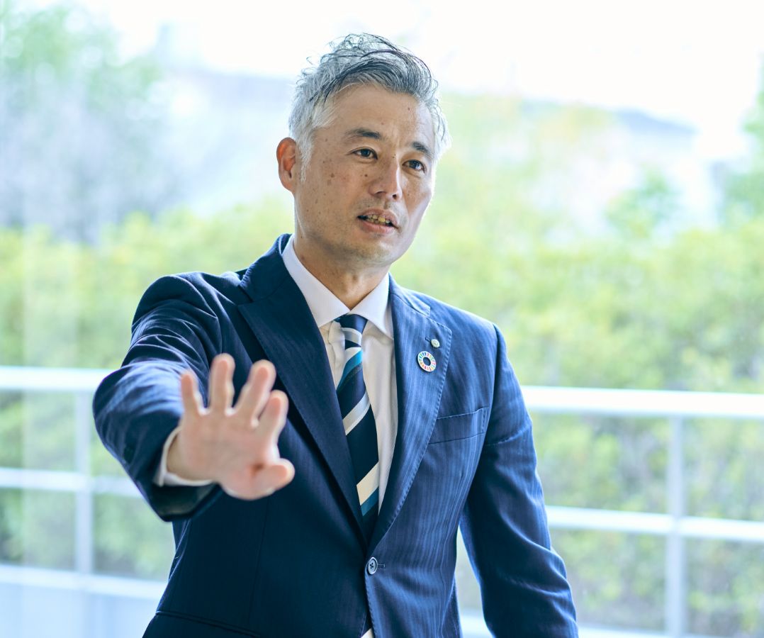 幸前 有博(守口支店 支店長 2000年入行)